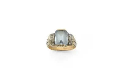 Bague de style Art Déco en or jaune 18k (750°/°°) centrée d'une aigue-marine rectangulaire… – kavel bij Galerie Moderne, Elsene (Brussel)