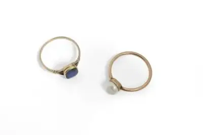 Lot de deux bagues en or jaune 18k (750°/°°) et 14k (585°/°°) serties d'une… – kavel bij Galerie Moderne, Elsene (Brussel)
