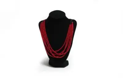Collier en perles de corail et spinelles noires, fermoir – kavel bij Galerie Moderne, Elsene (Brussel)
