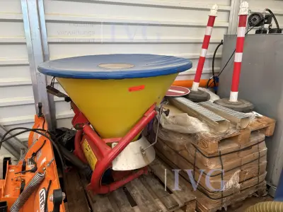 Meststrooier SAPHIR 400 – kavel bij IVG, Mahlstetten