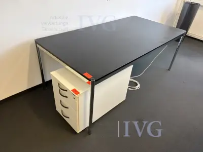 Schreibtisch USM HALLER – kavel bij IVG, Herford