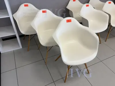 Stühle VITRA – kavel bij IVG, Herford