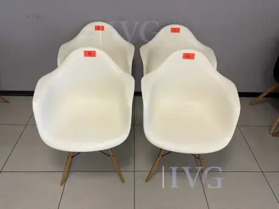 Stühle VITRA – kavel bij IVG, Herford