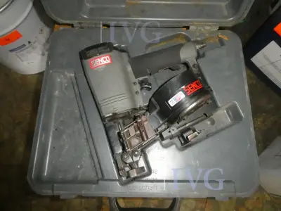 Druckluft-Nagler SENCO SCN40R – kavel bij IVG, Oberhausen