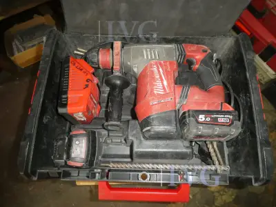 Akku-Bohrhammer MILWAUKEE M18 CHPX – kavel bij IVG, Oberhausen