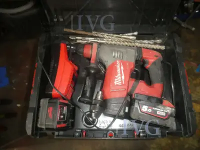 Akku-Bohrhammer MILWAUKEE M28 CHPX – kavel bij IVG, Oberhausen