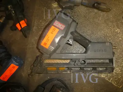 Druckluft-Nagler SENCO SN70 – kavel bij IVG, Oberhausen