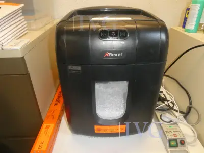 Papiervernietiger REXEL 130M – kavel bij IVG, Oberhausen