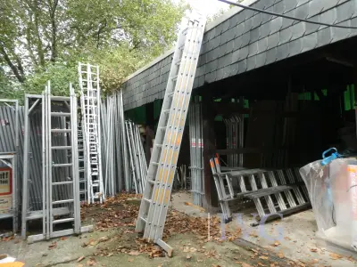 Alu-Ausschiebeleiter LAYHER – kavel bij IVG, Oberhausen