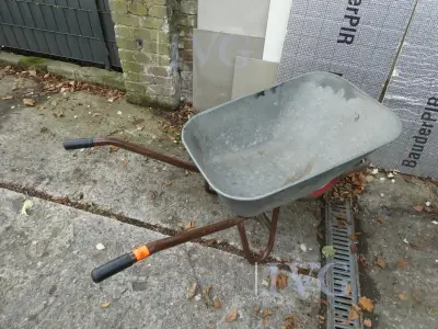 Schubkarre MÜBA – kavel bij IVG, Oberhausen