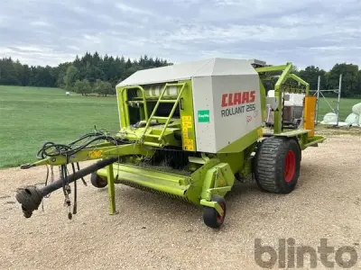 Rundballenpresse CLAAS Rollant 255 Roto Cut Uniwrap – kavel bij Blinto, Neresheim