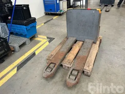 Elektro-Niederhubwagen Jungheinrich (defekt) – kavel bij Blinto, Köln