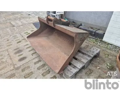 Böschungsschaufel SMP Parts STS 270 (2016) – kavel bij Blinto, Starościn