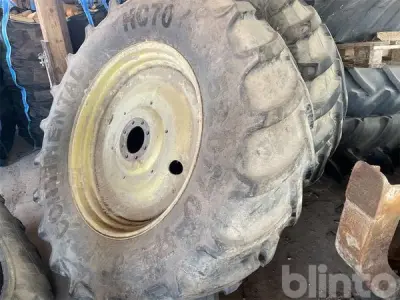 Räder Pirelli TM 700 und Continental HC70 – kavel bij Blinto, Rheinau