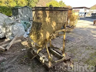 Betonsilo mit Schrägauslauf FE Eichinger 375 l – kavel bij Blinto, Alken