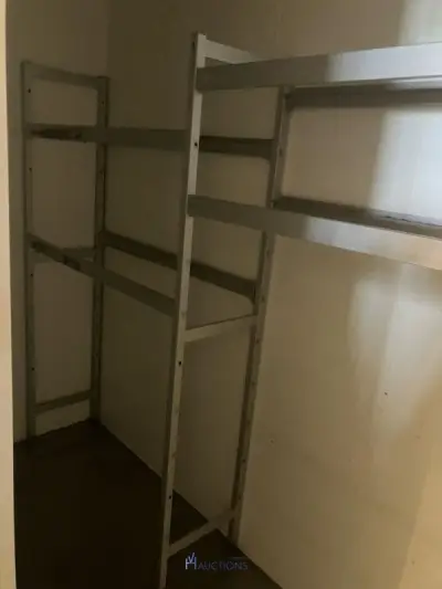 Aluminium opbergrek – kavel bij VH Auctions