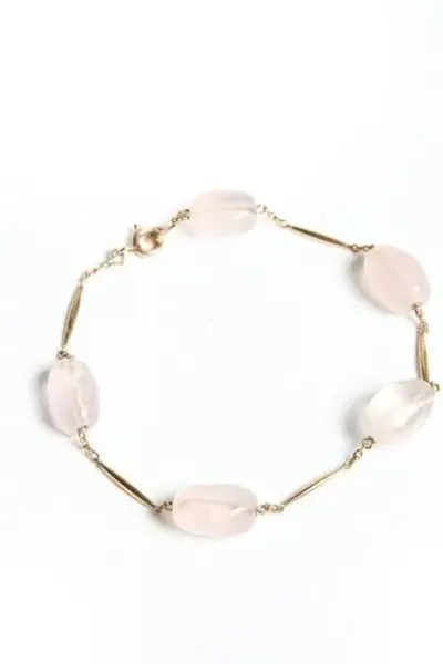Bracelet en or rose 8k (333°/°°) orné de cinq quartz roses Longueur: 19,5 cm… – kavel bij Galerie Moderne, Elsene (Brussel)