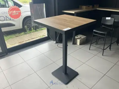 Hoge tafel – kavel bij VH Auctions