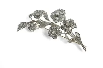 Travail du XIXe siècle Grande et rare broche formant branche fleurie en or et… – kavel bij Galerie Moderne, Elsene (Brussel)