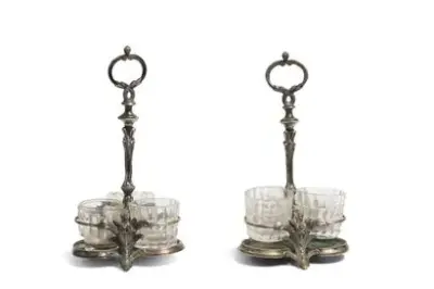 Travail du XIXe siècle Paire de salières en argent Poinçons illisibles Hauteur: 21… – kavel bij Galerie Moderne, Elsene (Brussel)