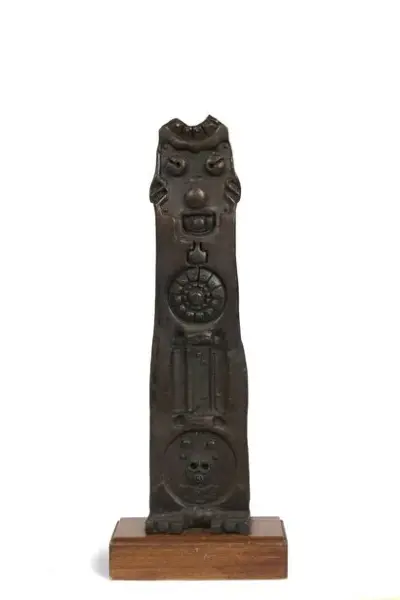 Roberto MATTA (1911-2002) Stele 1, 1982 Bronze Reposant sur un socle N° d'archive 0014B… – kavel bij Galerie Moderne, Elsene (Brussel)