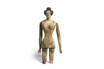 Travail du XIXe siècle Mannequin féminin en bois sculpté Hauteur: 81 cm Manque les… – kavel bij Galerie Moderne, Elsene (Brussel)