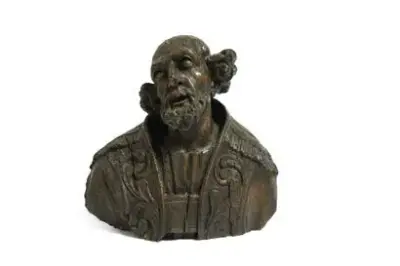 Travail du XVIIe siècle Buste de saint en noyer sculpté Hauteur: 30 cm Accident… – kavel bij Galerie Moderne, Elsene (Brussel)