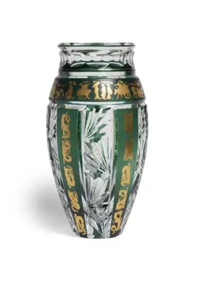 VAL SAINT-LAMBERT Vase en cristal taillé à décor chinoisant doré sur fond vert Hauteur:… – kavel bij Galerie Moderne, Elsene (Brussel)