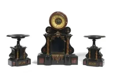 Travail de la fin du XIXe siècle Garniture de cheminée en bronze doré et… – kavel bij Galerie Moderne, Elsene (Brussel)