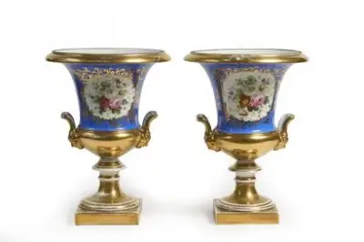Travail bruxellois du XIXe siècle Paire de vases en porcelaine de Bruxelles à décor… – kavel bij Galerie Moderne, Elsene (Brussel)
