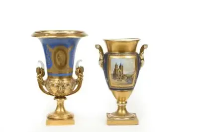 Travail du XIXe siècle Lot de deux vases en porcelaine à décor de char… – kavel bij Galerie Moderne, Elsene (Brussel)
