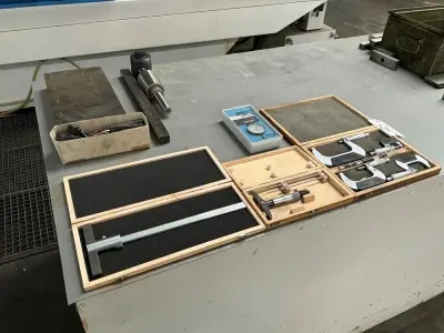 Various measuring tools – kavel bij Dome Auctions, Viernheim