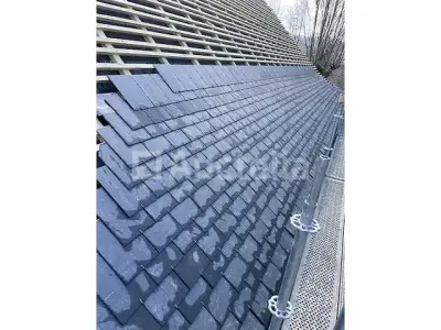 2400 Natuurlijke Leisteen 30X20 – kavel bij Auctelia, Aye