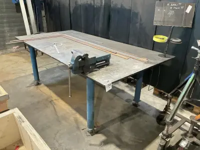 Werktafel – kavel bij Dome Auctions, Rotterdam