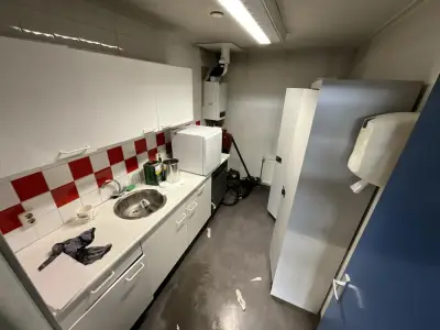 inhoud keuken – kavel bij Dome Auctions, Rotterdam