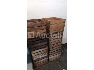 Vintage houten kratten – kavel bij Auctelia, Lasne