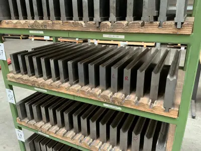 LVD Press brake dies – kavel bij Dome Auctions, Höhenkirchen-Siegertsbrunn