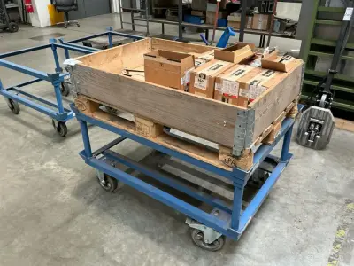 Shelf trolley – kavel bij Dome Auctions, Höhenkirchen-Siegertsbrunn