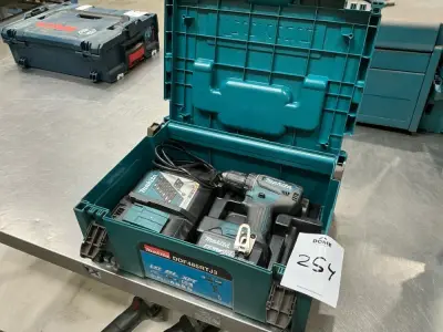 Makita DDF485 Drill – kavel bij Dome Auctions, Höhenkirchen-Siegertsbrunn