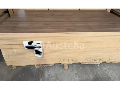 50 x MDF Eikenhout Tolo Houtpanelen 18mm 2440mmx1220mm – kavel bij Auctelia, Éghezée