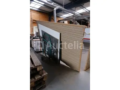Houten Paneelbundel – kavel bij Auctelia, Havelange