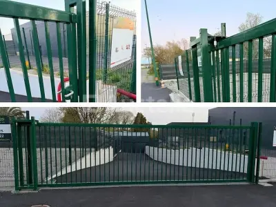 Schuifpoort van 4mx1m50 groen 6005 – kavel bij Auctelia, Aye