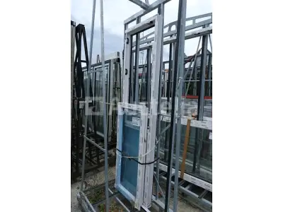 2 PVC chassis – kavel bij Auctelia, Paliseul