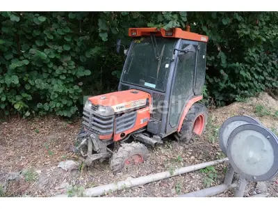 Kubota B2400D Mini Landbouwtractor (voor onderdelen)(VIN:B2400D60510) – kavel bij Auctelia, Ottignies-Louvain-la-Neuve