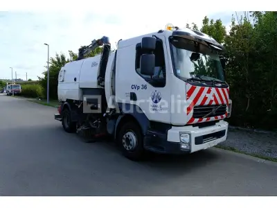Volvo Brush Truck (2009-84,265 km)(VIN: YV2TBM0A89B546382) – kavel bij Auctelia, Namur