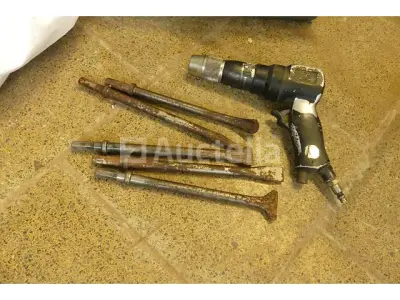 Pneumatische Chipper RC – kavel bij Auctelia, Rhode-Saint-Genèse