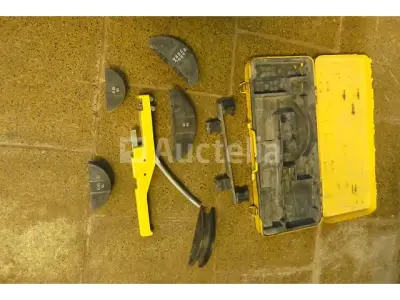 Buigmachine – kavel bij Auctelia, Rhode-Saint-Genèse
