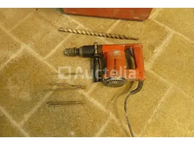 Hilti TE22 boorinstallatie – kavel bij Auctelia, Rhode-Saint-Genèse