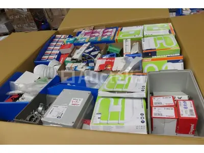 Bulk-elektrische apparatuur – kavel bij Auctelia, Braine-l'Alleud