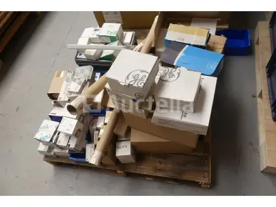 Elektrische apparatuur – kavel bij Auctelia, Braine-l'Alleud
